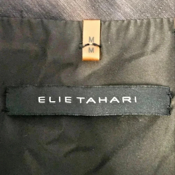 Elie Tahari top with matching belt‎ - Picture 2 of 9